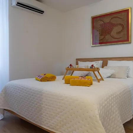San Teodoro Apartamento *